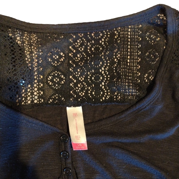 BOGO No Boundaries Top - Picture 4 of 5